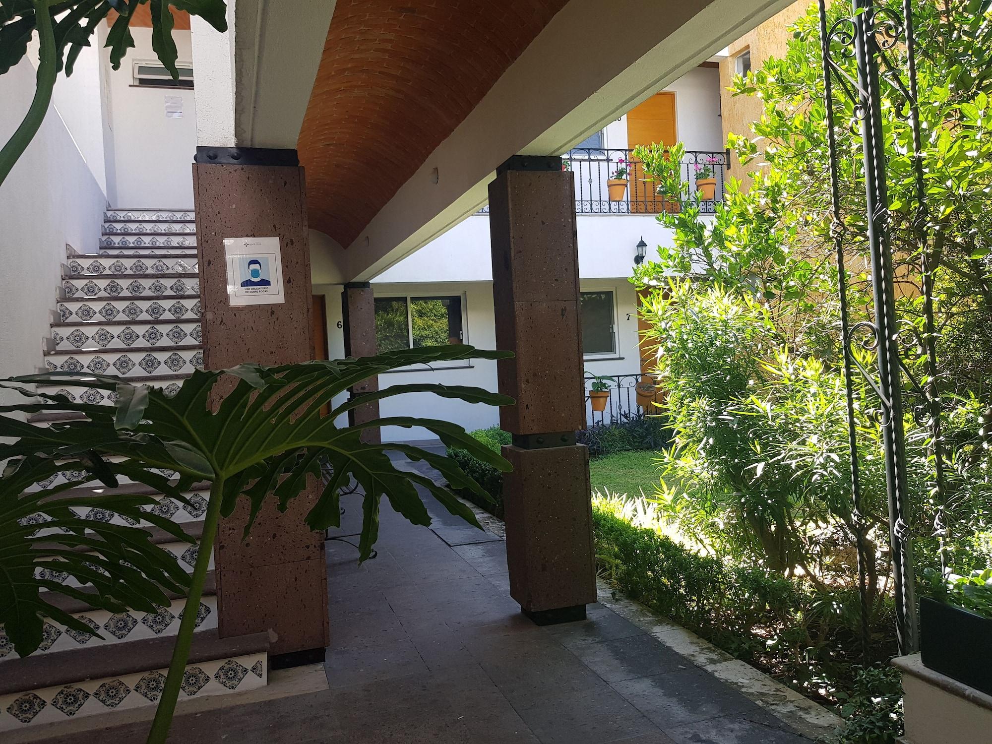 Quinta Lucca Bed & Breakfast
