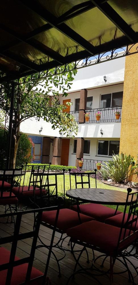 Quinta Lucca Bed & Breakfast 4*
